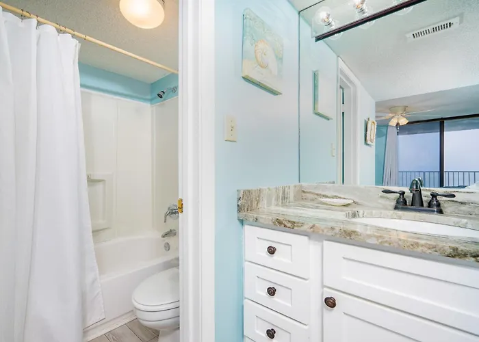 Compass Point 203 Apartment